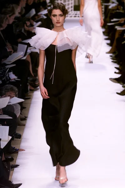 Look 32